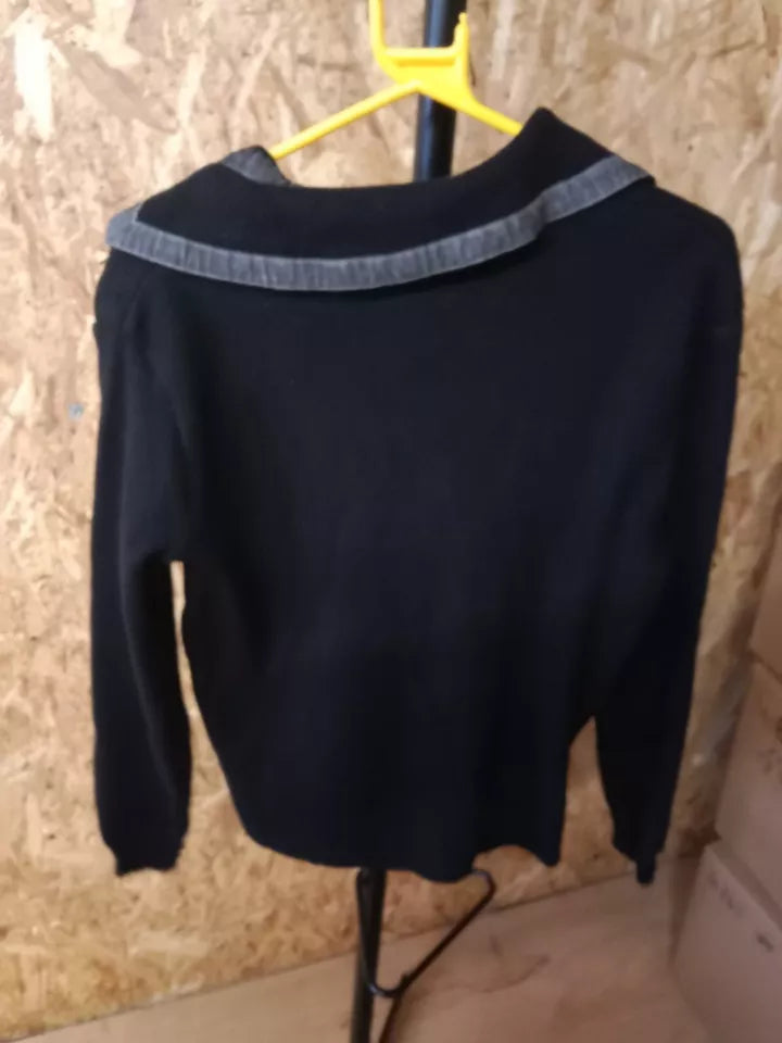 black jumper for men